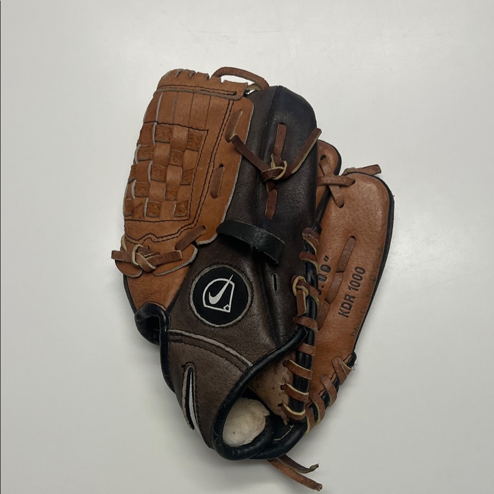 Nike Brown and Black Youth Diamond Ready KDR 1000 Baseball Glove 10.00”